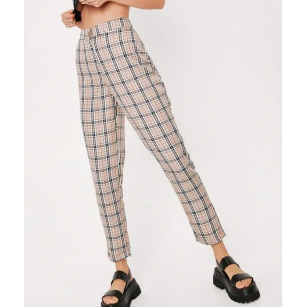 NASTY GAL Size 4 NWT Let's Take A Rain Check Tapered Pants Beige Plaid